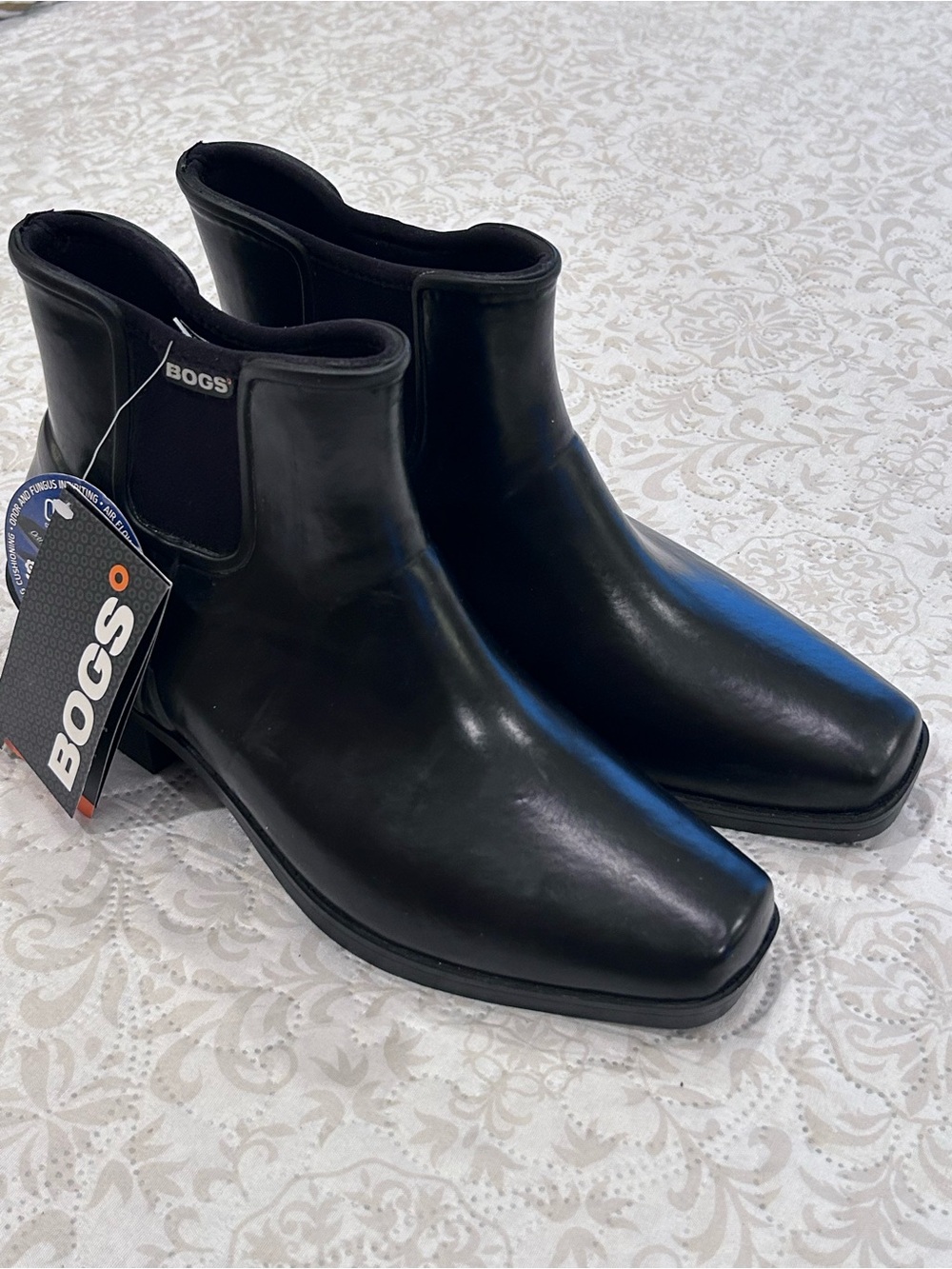 BOGS Valerie Women Chelsea Boots US 10 EU 41 Black Rubber Winter Rain Bootie NWT